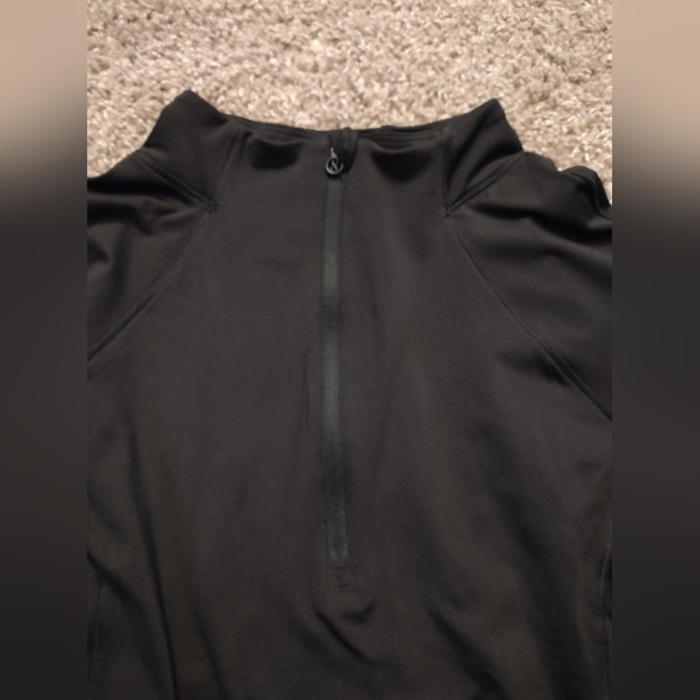 Layer 8 Black Quarter-Zip Sweatshirt Large - Picture 6 of 11